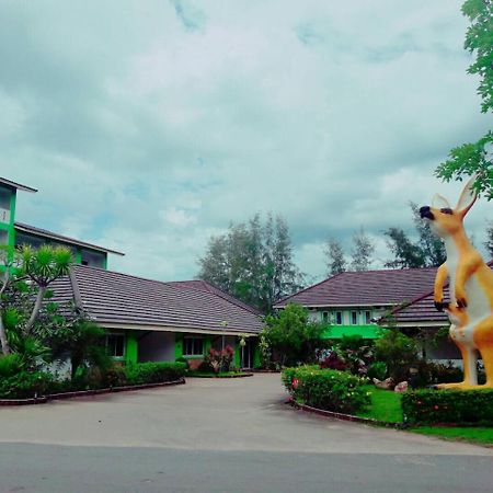 Had Lamae Resort Ban Pak Nam Lamae Buitenkant foto