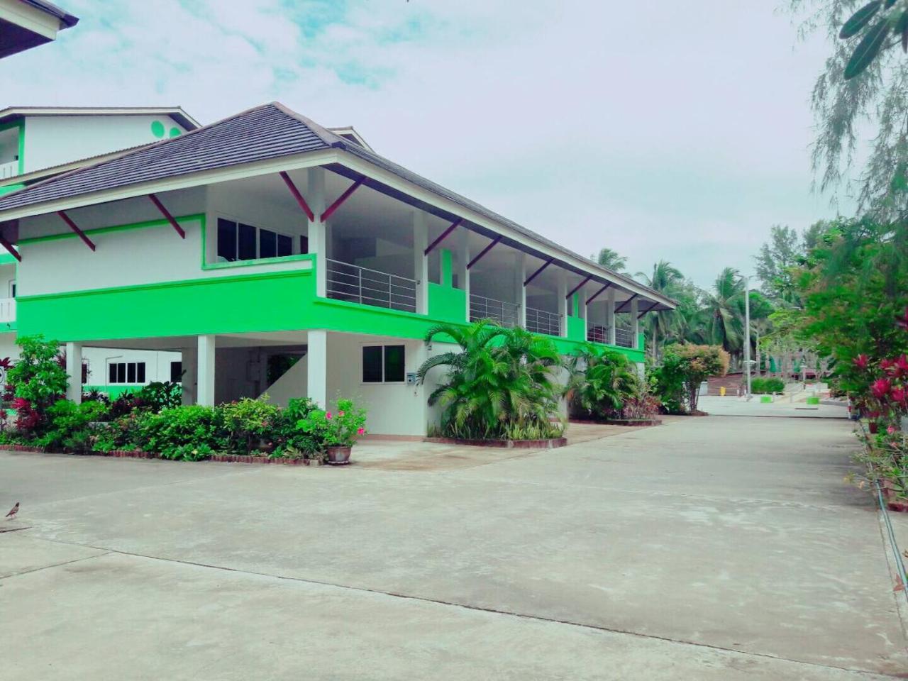 Had Lamae Resort Ban Pak Nam Lamae Buitenkant foto