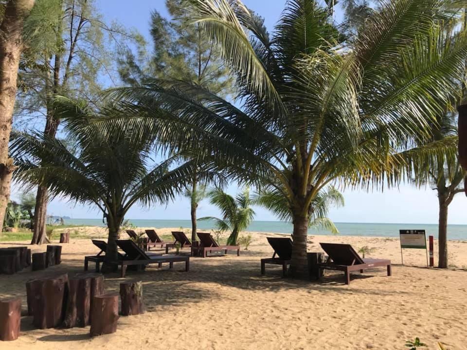 Had Lamae Resort Ban Pak Nam Lamae Buitenkant foto
